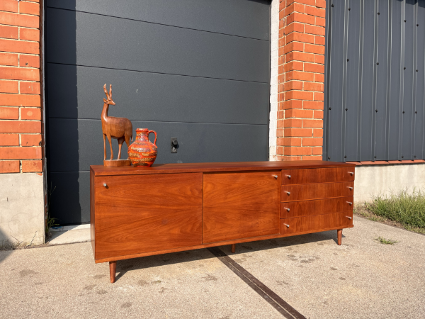 Picture of Belgian teak sideboard