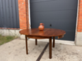 Picture of Round extendable dining table in Wengé