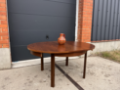 Picture of Round extendable dining table in Wengé