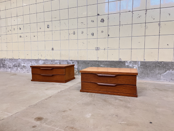 Picture of Set of two Belgian floating nightstands