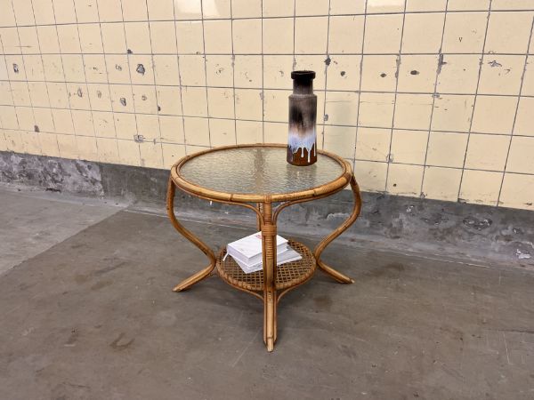 Picture of Rattan coffee table with cathedral glass by Rohé Noordwolde