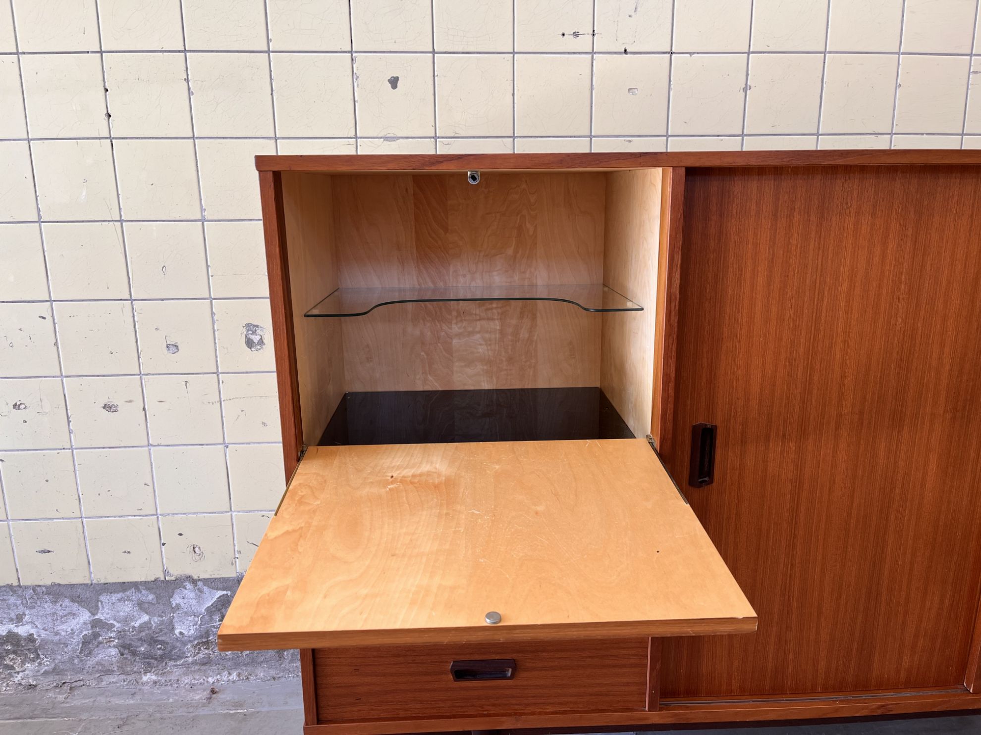 Your store. Scandinavian Highboard