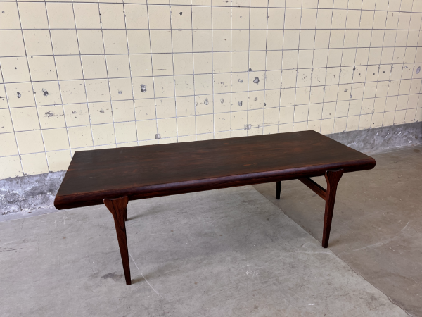 Picture of Rosewood Coffee Table by Johannes Andersen for Uldum Møbelfabrik